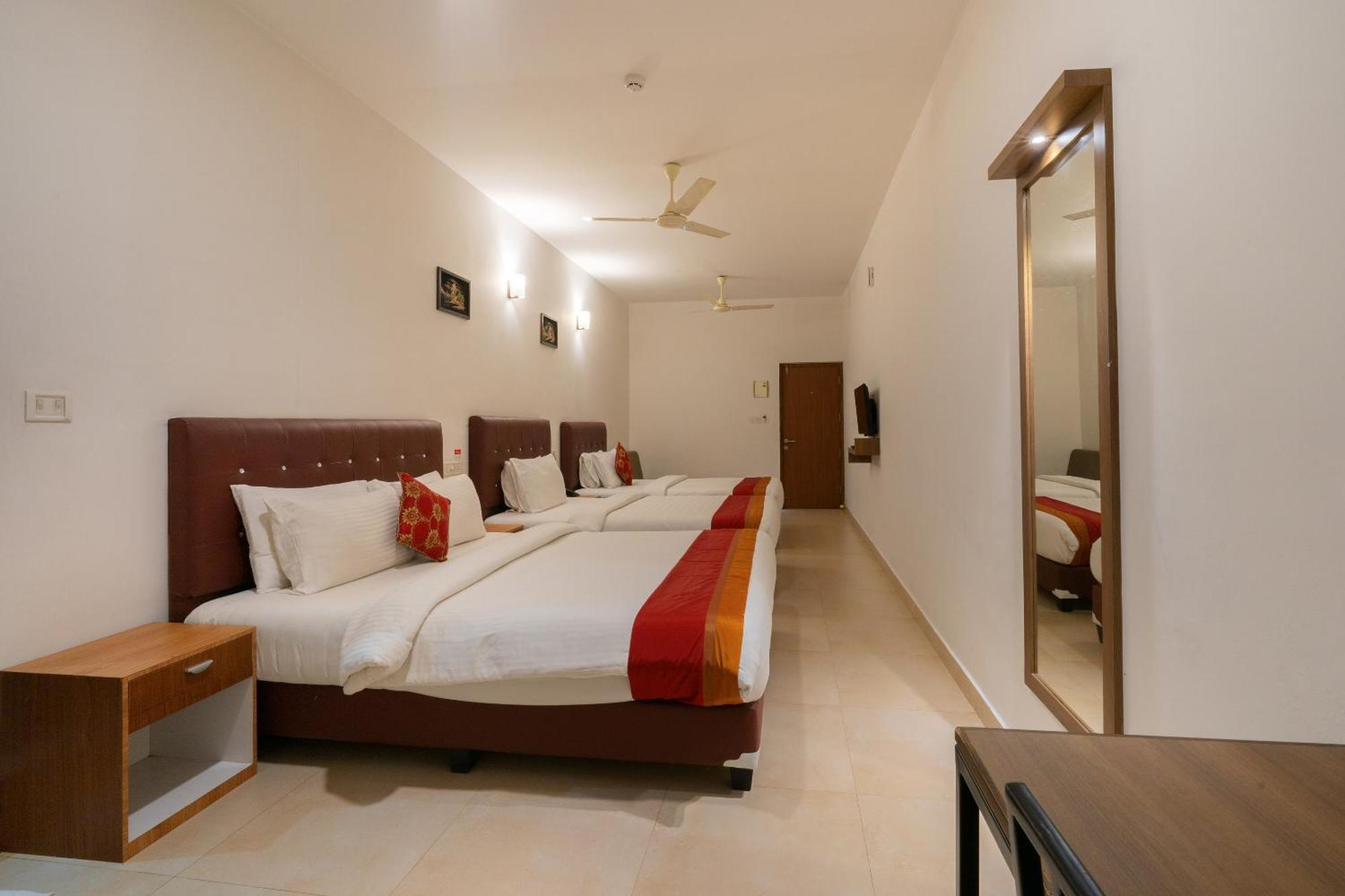 The Sanihara Hotel & Resort Витхири Экстерьер фото