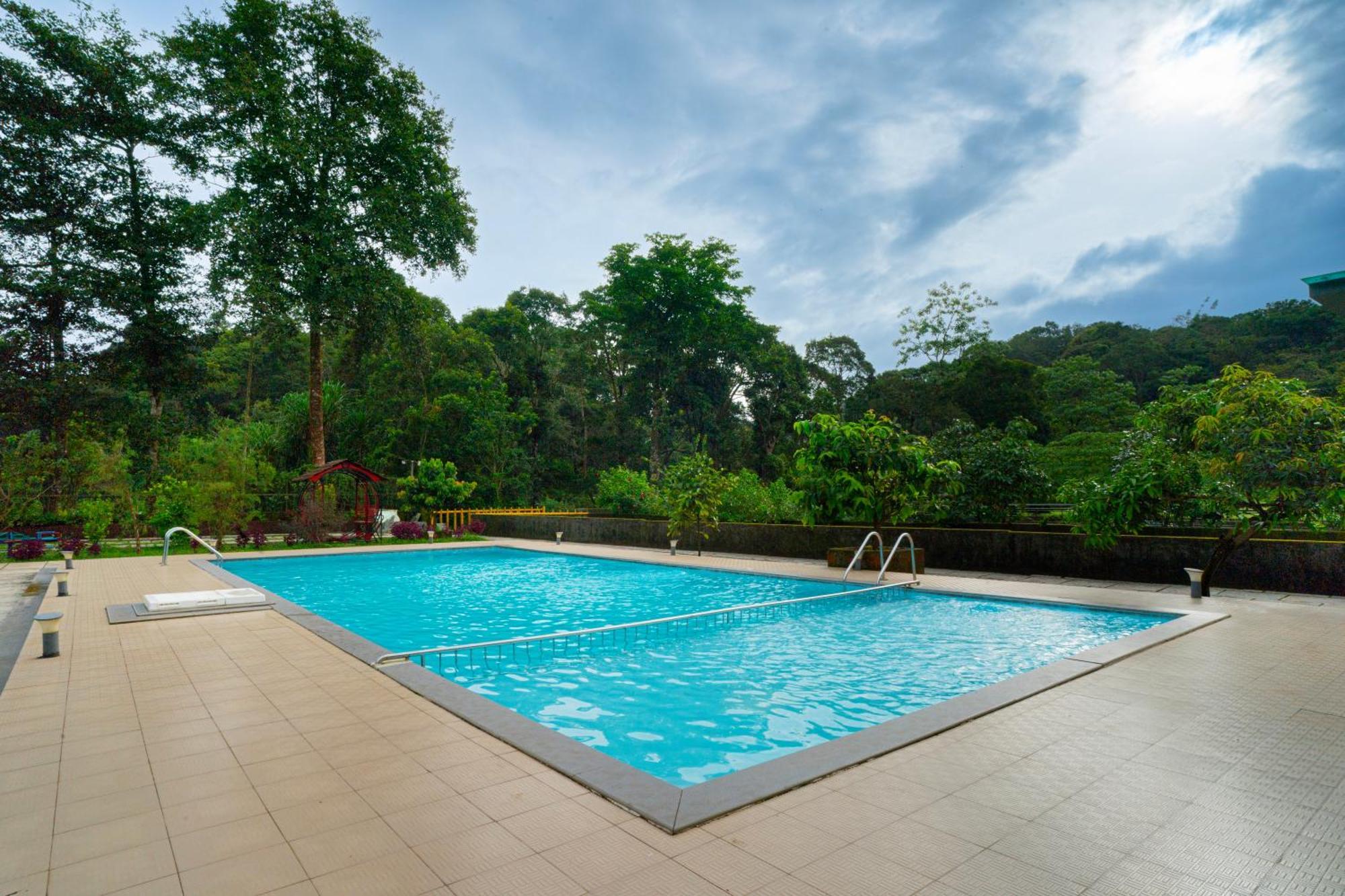 The Sanihara Hotel & Resort Витхири Экстерьер фото
