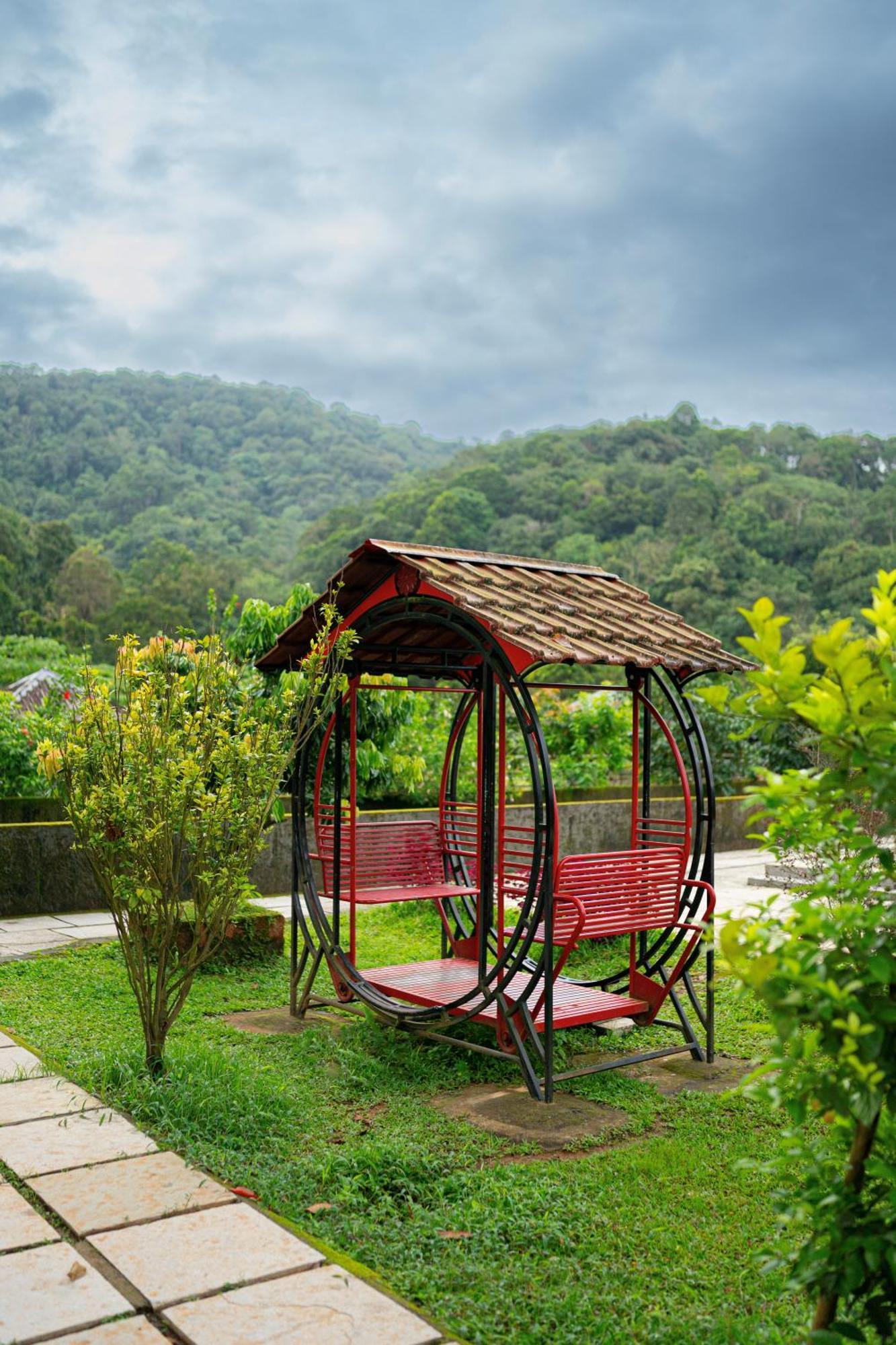 The Sanihara Hotel & Resort Витхири Экстерьер фото