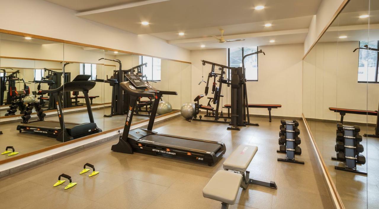The Sanihara Hotel & Resort Витхири Экстерьер фото